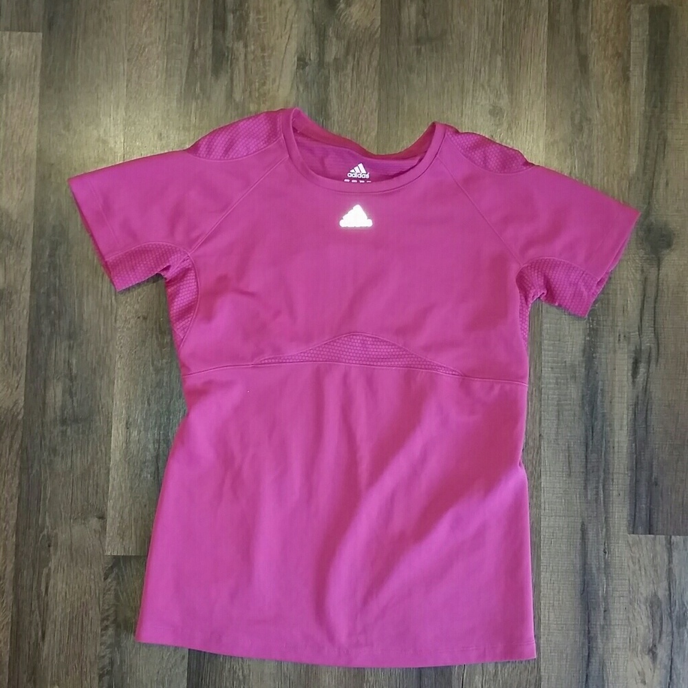 Adidas T-shirt
